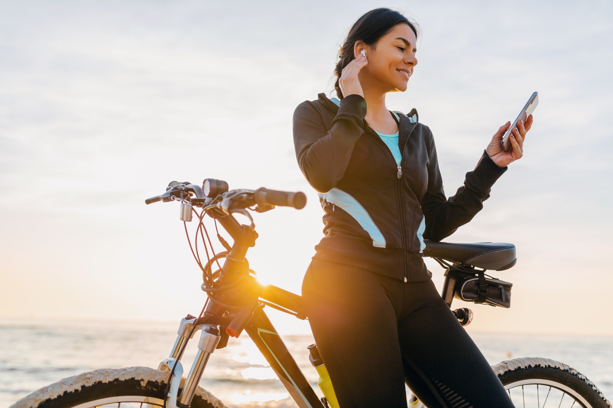 woman doing sports in morning